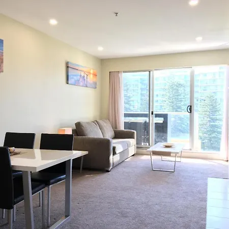 Beachside Luxury Apartments One & Two Bedroom In Beachfront Oaks Pier Building Glenelg Exterior photo