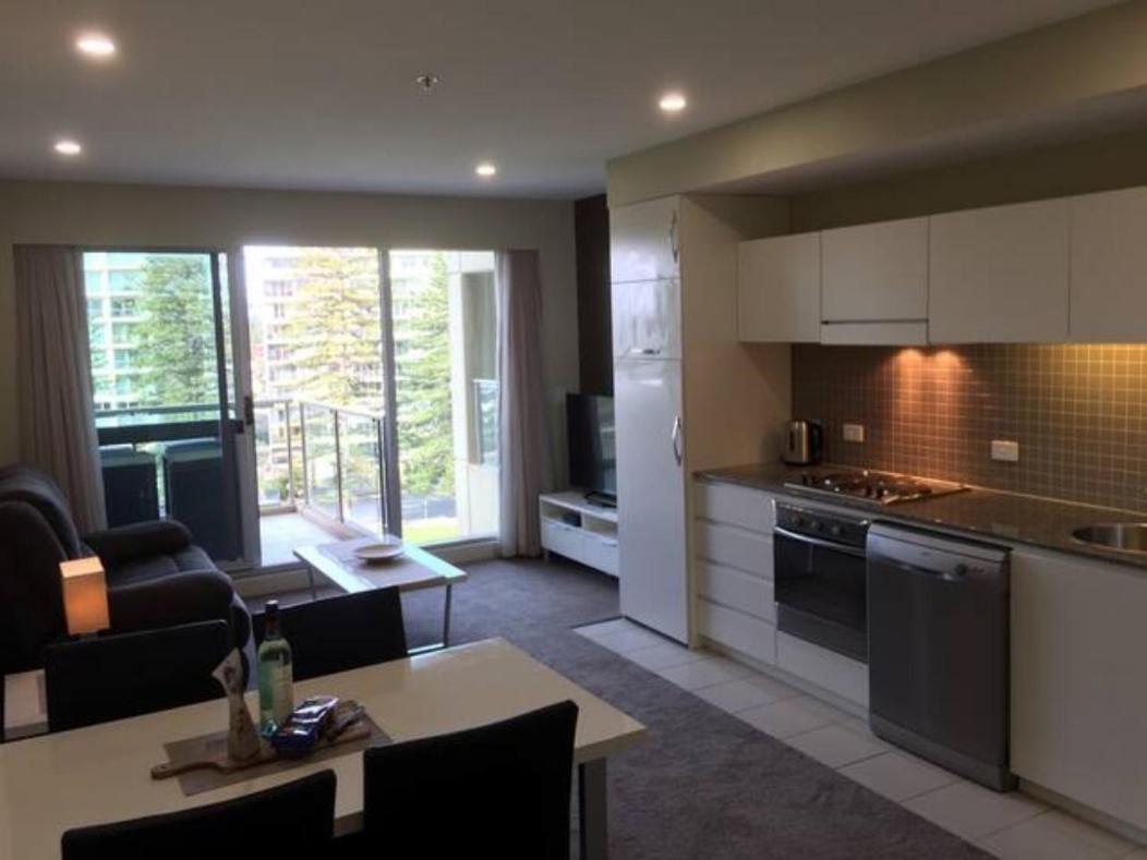 Beachside Luxury One & Two Bedroom In Beachfront Oaks Pier Building *