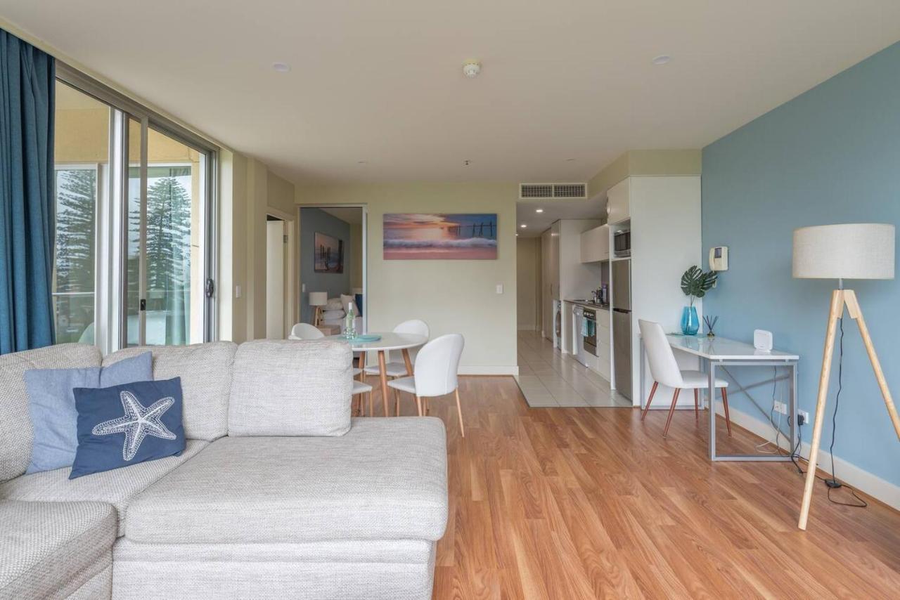 Apartment Beachside Luxury One & Two Bedroom In Beachfront Oaks Pier Building *