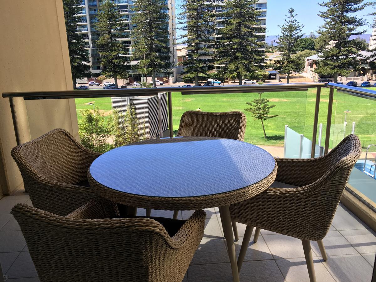 Apartment Beachside Luxury One & Two Bedroom In Beachfront Oaks Pier Building *